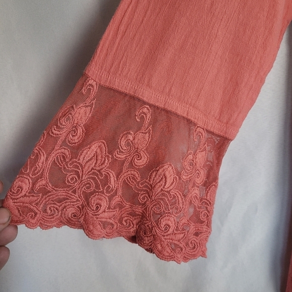 Soft Surroundings Women's Button Up 100%Cotton Salmon Top Size M Lace Detail - Picture 5 of 12